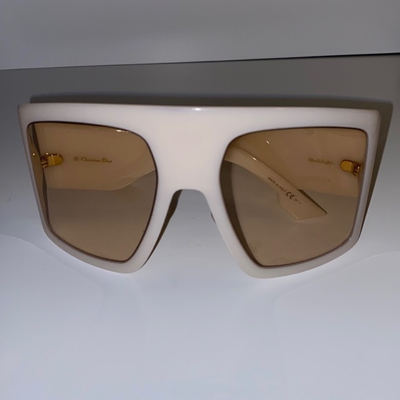 100% Authentic Dior So Light 1 Ivory - Picture 3 of 4